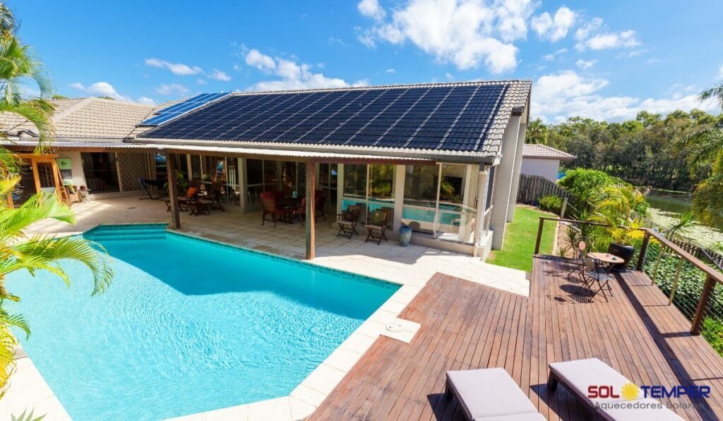 Como funciona o coletor solar para piscina? Passo a passo e benefícios 1 Como funciona o coletor solar para piscina?